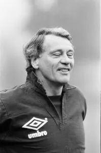 Images Dated 13th October 1986: England manager Bobby Robson during an England training session. 13th October 1986