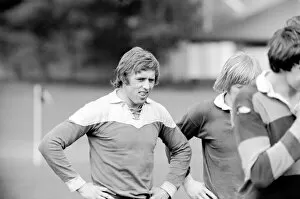 Images Dated 13th April 1975: England Rugby training. The England Rugby Squad were out training at the Lensbury Club