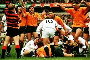 Images Dated 30th October 1991: England v New Zealand Rugby Union World Cup 1991 the Australians score a try in