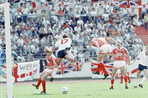 Images Dated 18th June 1988: England v Soviet Union 1-3 1988 European Championships, Hanover Germany Group Match B