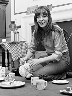 English actress and singer Jane Birkin pictured at home pouring tea. March 1971 English actress and singer Jane Birkin pictured at home pouring tea. March 1971