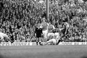 Images Dated 26th April 1980: English Division 1 Football. Arsenal 1 v. West Bromwich Albion 1. April 1980 LF03-04-097