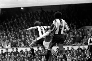 Images Dated 26th April 1980: English Division 1 Football. Arsenal 1 v. West Bromwich Albion 1. April 1980 LF03-04-082