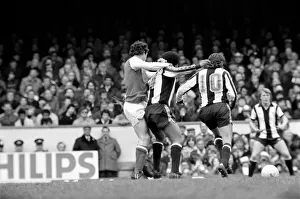 Images Dated 26th April 1980: English Division 1 Football. Arsenal 1 v. West Bromwich Albion 1. April 1980 LF03-04-006