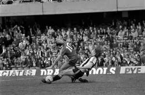 English Division 2 football. Chelsea 1 v. Notts County 0. April 1980 LF03-01-046 English Division 2 football. Chelsea 1 v. Notts County 0. April 1980 LF03-01-046