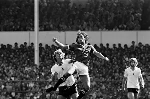 Images Dated 6th September 1980: English First Division. Tottenham Hotspur 0 v. Manchester United 0