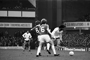 Images Dated 30th January 1982: English League Division One match at Goodison Park. Everton 1 v Tottenham Hotspur 1