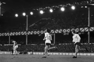 Images Dated 30th January 1982: English League Division One match at Goodison Park. Everton 1 v Tottenham Hotspur 1