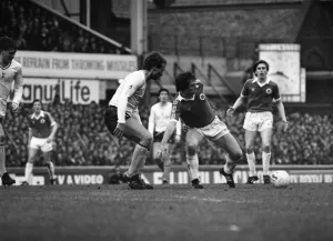 Images Dated 30th January 1982: English League Division One match at Goodison Park. Everton 1 v Tottenham Hotspur 1