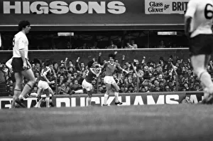Images Dated 30th January 1982: English League Division One match at Goodison Park. Everton 1 v Tottenham Hotspur 1