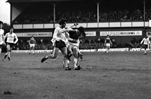 Images Dated 30th January 1982: English League Division One match at Goodison Park. Everton 1 v Tottenham Hotspur 1