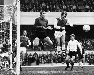 English League Division One match at Highbury. Arsenal 2 v Sunderland 1 English League Division One match at Highbury. Arsenal 2 v Sunderland 1