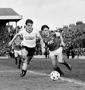 Images Dated 2nd May 1983: English League Division One match at Highbury. Arsenal 3 v Manchester United 0