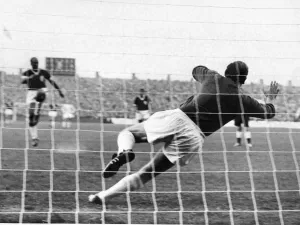 English League Division One match at Maine Road. Manchester City 2 v Liverpool 2 English League Division One match at Maine Road. Manchester City 2 v Liverpool 2