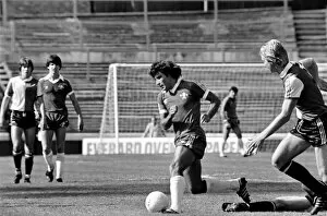 Images Dated 30th August 1980: English League Division Two match at Stamford Bridge. Chelsea 1 v Queens Park Rangers 1