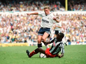Images Dated 8th September 1990: English League Division One match at White Hart Lane. Tottenham Hotspur 3 v Derby