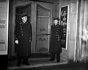 00479 Gallery: Entrance to Cafe de Paris, 16th November 1950
