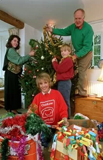 Images Dated 7th December 1992: ESTHER RANTZEN AND HUSBAND DESMOND WILCOX WITH CHILDREN REBECCA WILCOX AND JOSHUA WILCOX