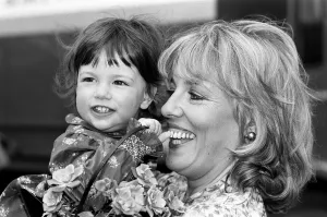 Images Dated 21st May 1979: Esther Rantzen pictured with her daughter Emily at the Chelsea Flower Show