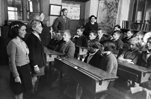 Evacuated children Irene Barker and Victor Woolridge take part in a singing competition Evacuated children Irene Barker and Victor Woolridge take part in a singing competition