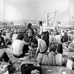 An Evangelist with music fans at The Isle of Wight Festival. 30th August 1970 An Evangelist with music fans at The Isle of Wight Festival. 30th August 1970