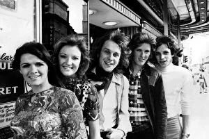 Images Dated 5th August 1971: Eve Graham from pop group New Seekers, The band who brought '