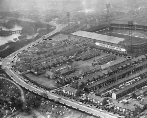 Supporters And Spectators Gallery: Everton Fans queue for cup-tie tickets. Aerial photo shows the queue snaking round