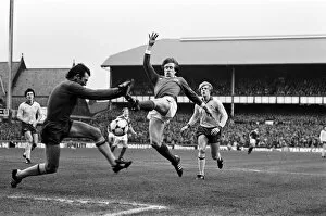 Images Dated 3rd January 1981: Everton v Arsenal, FA Cup 3rd round, played at Goodison Park, final score 2-0 to Everton