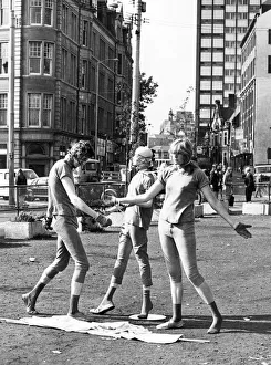 00054 Gallery: Experimental theatre company The John Bull Repair Kit performing in Blacket Street