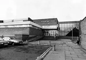 Exterior view of Newburn Pool. December 1987 Exterior view of Newburn Pool. December 1987