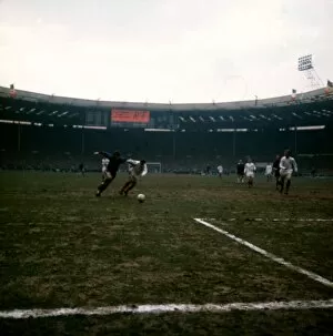 Images Dated 11th April 1970: FA Cup final 1970 Chelsea Leeds football