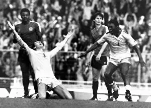 Images Dated 22nd May 1982: FA Cup Final 1982 at Wembley. Tottenham Hotpsur 1 v Queens Park Rangers 1