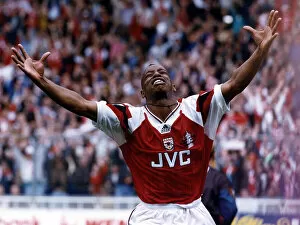 Images Dated 20th May 1993: FA Cup Final Replay at Wembley Stadium Arsenal 2 v Sheffield Wednesday 1