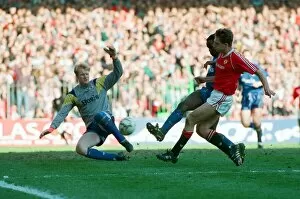 Images Dated 8th April 1990: FA Cup. Manchester United 3 v Oldham Athletic 3. 8th April 1990