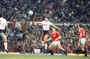 Images Dated 18th March 1989: FA Cup Quarter Final match at Old Trafford. Manchester United 0 v Nottingham Forest