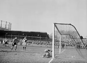 00244 Gallery: FA Cup Quarter Final Replay match at Eastville Stadium. Bristol Rovers 1 v