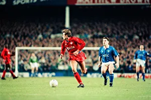 Images Dated 21st February 1990: FA Cup Replay. Everton 1 v. Oldham Athletic 1. 21st February 1990