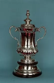 Images Dated 26th March 1998: FA cup trophy 1992 FA Cup trophy which was the third cup to be used - which was
