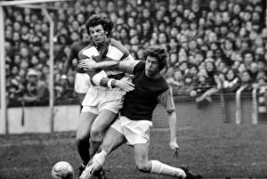 Images Dated 15th February 1975: F.A. Cup: West Ham (2) vs. Queens Park Ranger (1). nCharge