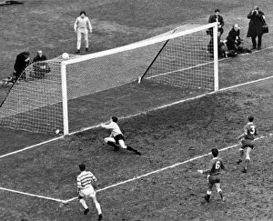 Images Dated 11th April 1970: FA Scottish Cup Final. 11th April 1970. Bobby Lennox scores for