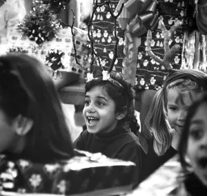 Images Dated 1st December 1992: The faces of Christmas school play at Belvedere School, Toxteth. December 1992
