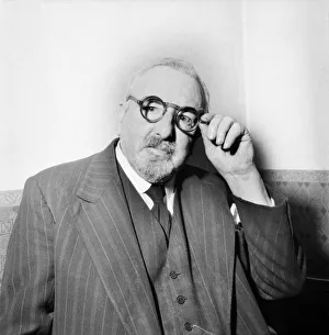 Fashion 1953. Man wearing spectacles. May 1953 D2902 Fashion 1953. Man wearing spectacles. May 1953 D2902