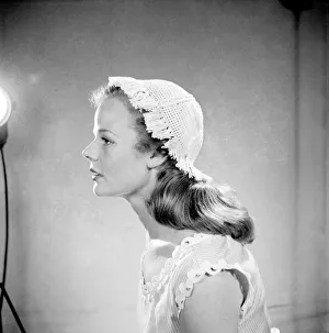 Fashion - Woman. Crochet Cap. July 1952 C3366 Fashion - Woman. Crochet Cap. July 1952 C3366