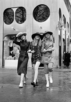 Images Dated 16th April 1970: Female fashions for export being modelled on the Kings Road, Chelsea, London