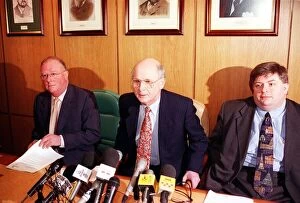 Images Dated 2nd March 1999: Fergus McCann at Celtic press conference March 1999 With director Kevin Sweeney
