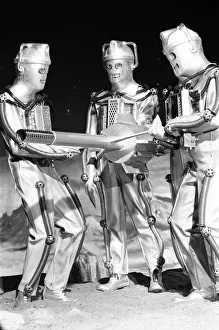 Science Fiction Gallery: Filming at the BBC Ealing studios for Dr Who story call 'Moonbase'