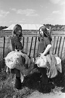 Images Dated 22nd June 1971: Flora and Daisy two early arrivals at Richfield Avenue, site of Reading Festival 22nd
