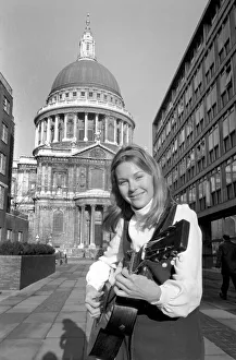 Folk singer Suzanne Harris pictured outside St. Pauls a few minutes before her Folk singer Suzanne Harris pictured outside St. Pauls a few minutes before her