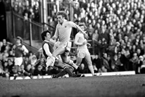 Images Dated 3rd January 1977: Football: Arsenal (1) vs. Leeds United (1). Division I. January 1977 77-00029-011