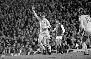 Images Dated 3rd January 1977: Football: Arsenal (1) vs. Leeds United (1). Division I. January 1977 77-00029-030